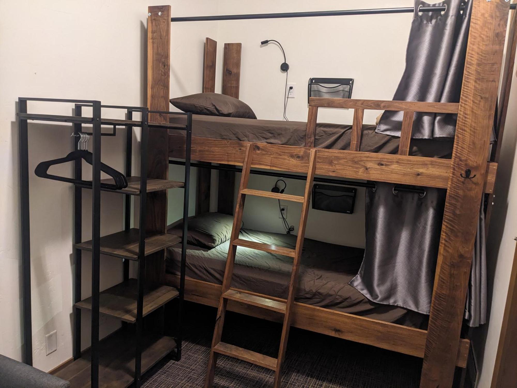 Park City Hostel Bagian luar foto